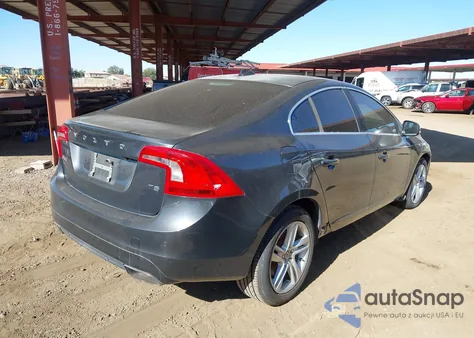 2014 Volvo S60 T5 z USA, uszkodzony, nr VIN YV1612FS3E1295005